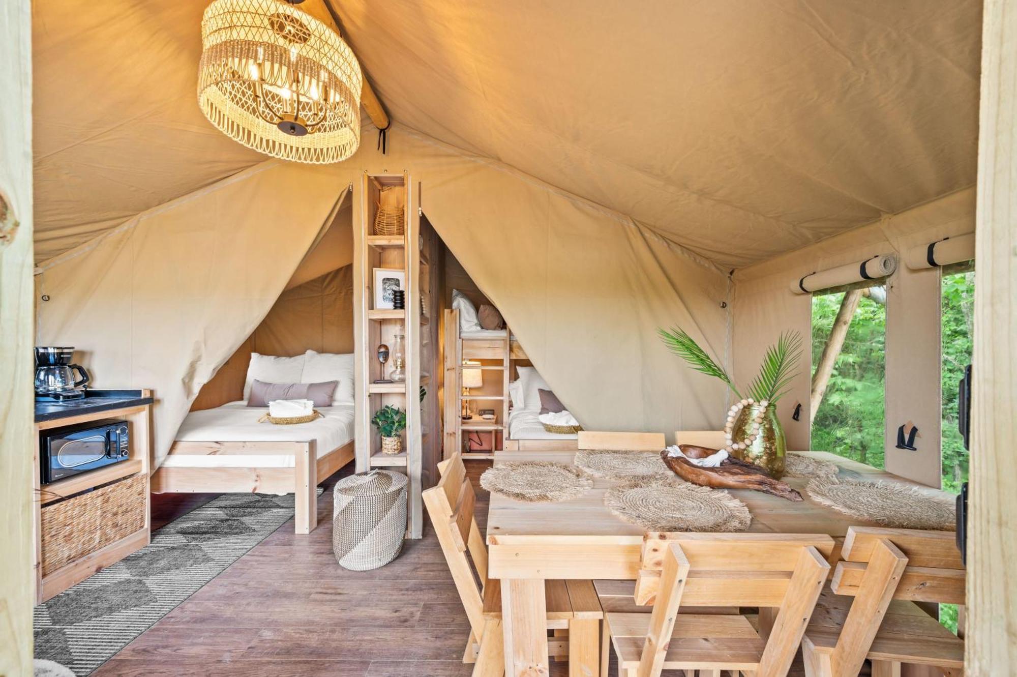 The Lodges At Eden Reserve - Safari Tents Williamstown Exteriör bild
