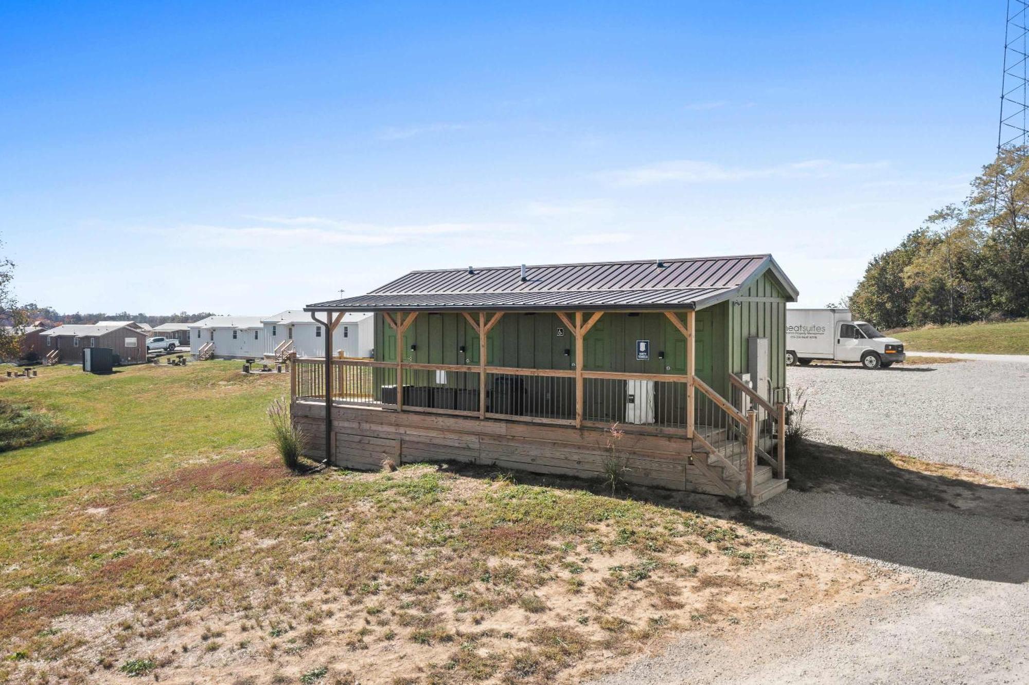 The Lodges At Eden Reserve - Safari Tents Williamstown Exteriör bild